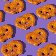 Olly's Oh So Cheesy Pretzel Thins 35g