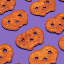 Olly's Sweet Chilli Oven-Baked Pretzel Thins 35g